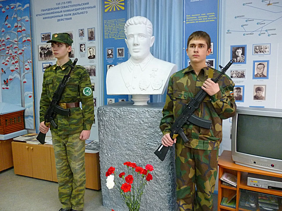 Почти восемь десятилетий живет в памяти народной подвиг «Огненного экипажа» томича Ивана Черных.