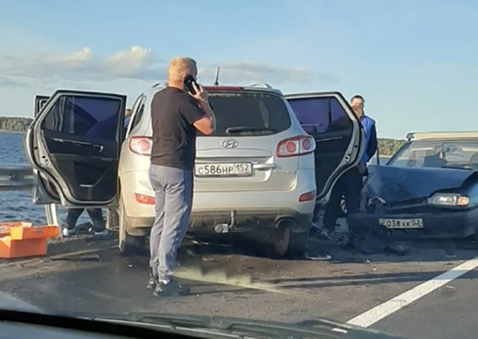 Массовая авария на нижегородской дамбе попала на видео. ФОТО: "Типичное Заволжье"