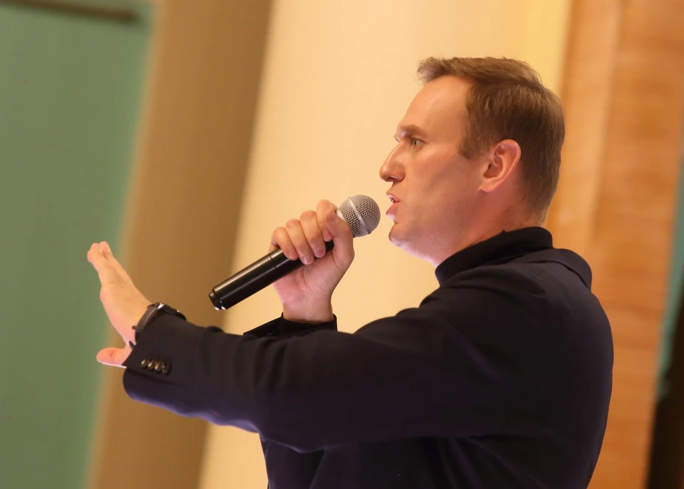 Правительство ФРГ: три лаборатории подтвердили наличие в пробах Навального "Новичка"