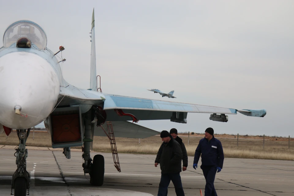 Су-27 перехватил самолеты-разведчики США и Великобритании над Черным морем