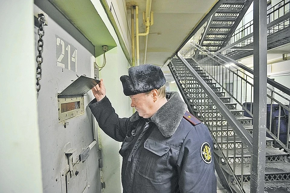 Общественникам снова разрешат проверять тюрьмы в Москве