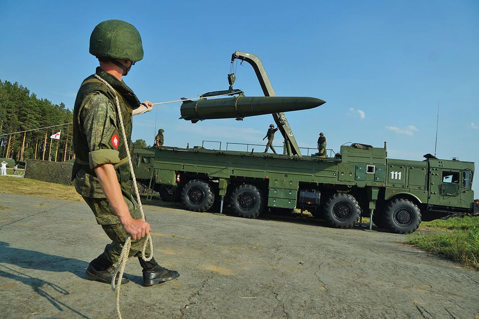 Сразу после белорусских выборов Россия в рамках учений привела в боевую готовность ракетные комплексы "Искандер"