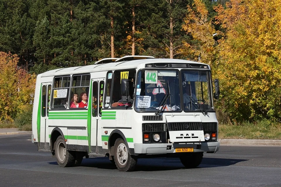 Некоторые автобусные маршруты, следующие из Северска в Томск и обратно, с завтрашнего дня изменят наименования.