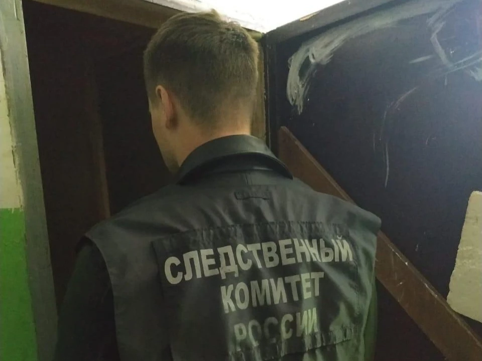 Труп нашли в квартире сегодня ночью