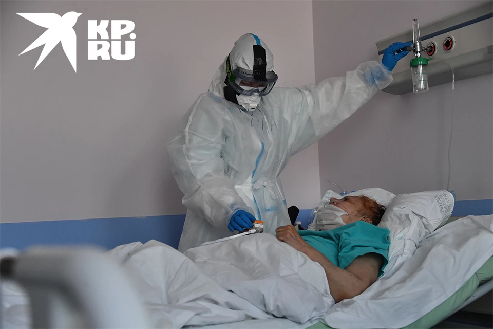 В Кирове лечатся 825 коронавирусных пациентов с пневмонией.