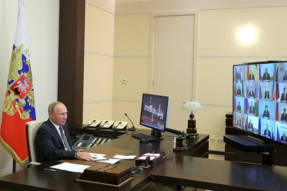 Владимир Путин провел видеоконференцию с вновь избранными российскими губернаторами. Фото: пресс-служба администрации Ленинградской области.
