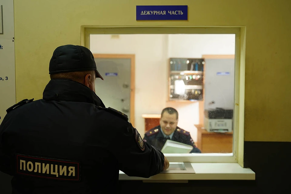 В настоящее время полиция проводит проверку по обращению москвички и разыскивает неизвестного вора, который воспользовался горем женщины и тайно похитил ее вещи.