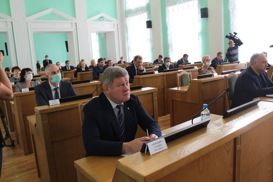 Депутаты Омского горсовета приняли актуализированный Генплан до 2040 года. Фото: Омский горсовет
