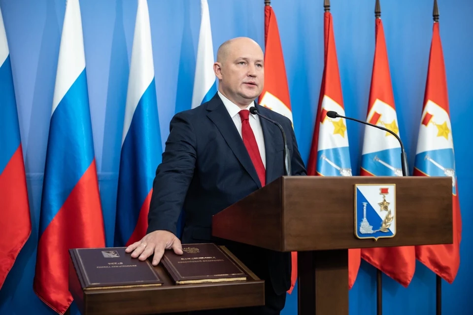 2 октября Михаил Развожаев официально вступил в должность губернатора Севастополя