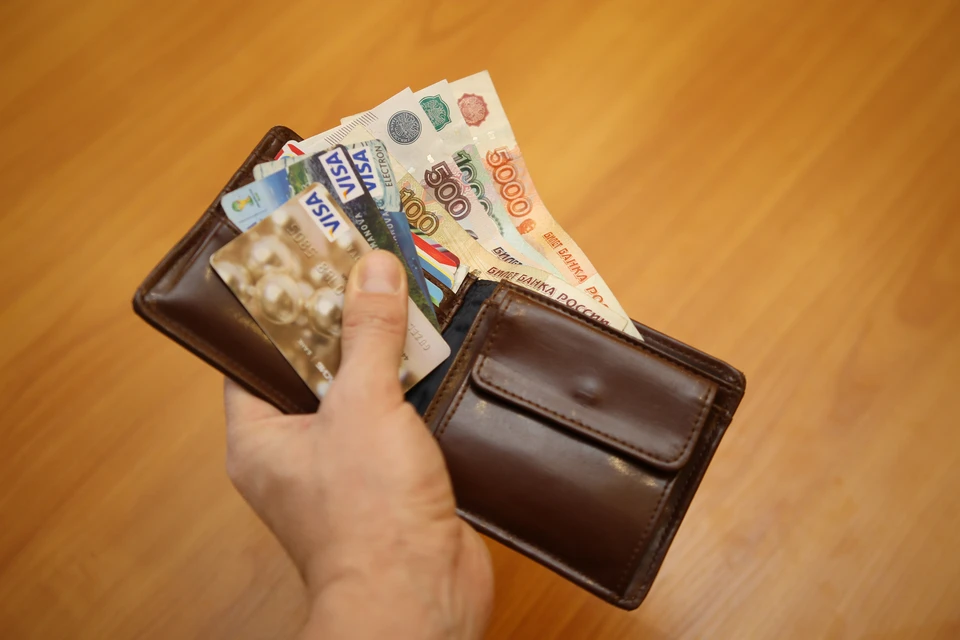 В Челябинске мошенники украли у женщины более 400 тыс. рублей