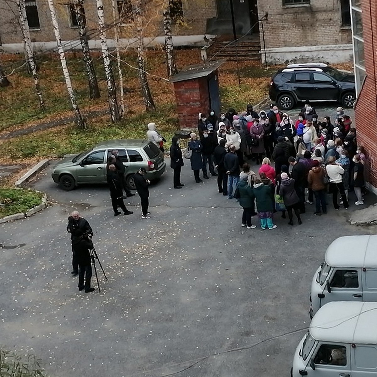 Рожаем дома, в поле или в ванной?»: закрытие единственного роддома в  Златоусте обернулось скандалом - KP.RU