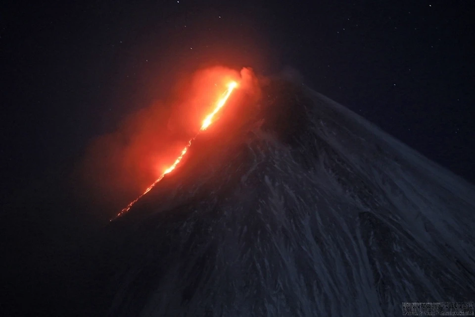 Проснулся вулкан в конце сентября. Фото: Камчатская вулканологическая станция ДВО РАН.
