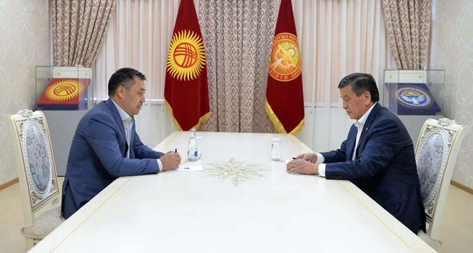 Президент обсудил с утвержденным парламентом на пост премьера Садыром Жапаровым общественно-политическую ситуацию в стране.