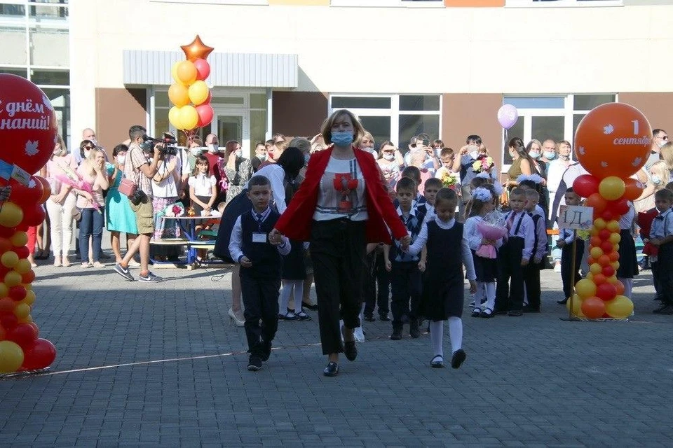 В Магнитогорске 1 сентября открылась новая школа на тысячу мест. Фото: t.me/vecherka_74
