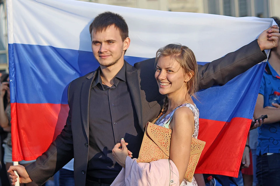 Жизнь в России изменится к лучшему, когда к власти придет молодое поколение.