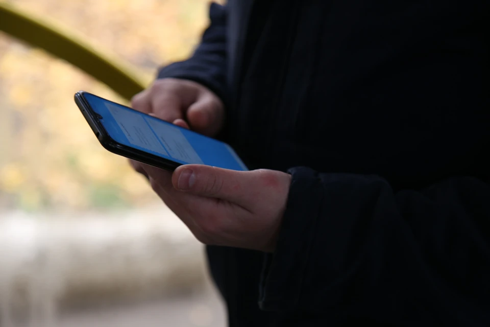 В Ижевске полицейские могут проверить телефон у горожан