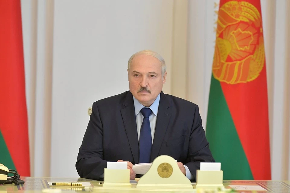 Лукашенко не намерен принимать важные решения без одобрения народа