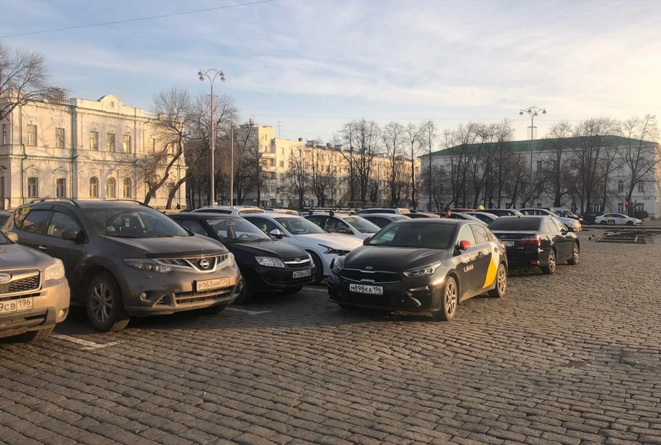 В итоге водители договорились о встрече за круглым столом с министром транспорта Свердловской области