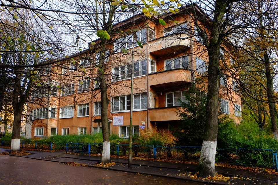 Калининградские активисты уже начали сбор документов для постановки здания поликлиники на учет как объект культурного наследия.