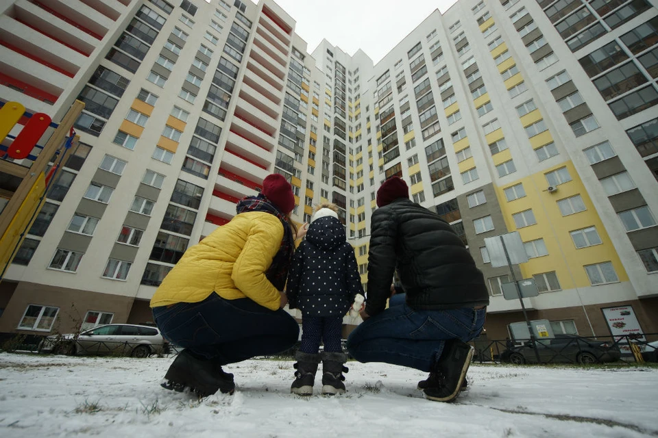 Сибиряки набрали кредитов на 7 миллиардов рублей и скупают однушки и студии