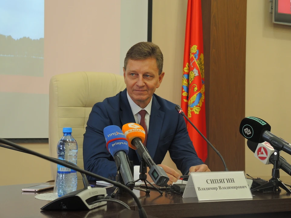Губернатор Владимир Сипягин