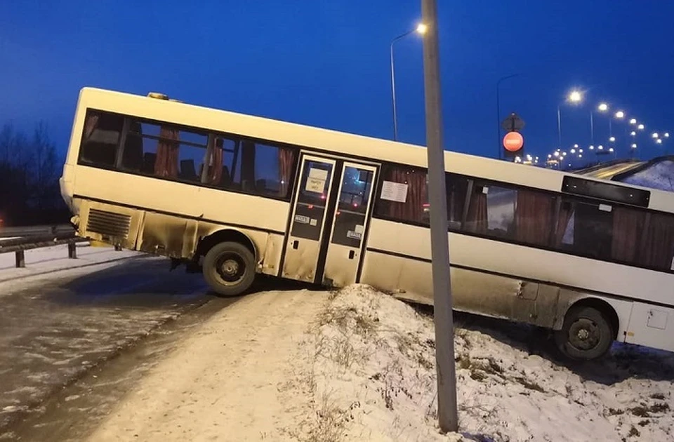Пассажирский пермь екатеринбург. Авария с автобусом в Пермском крае.