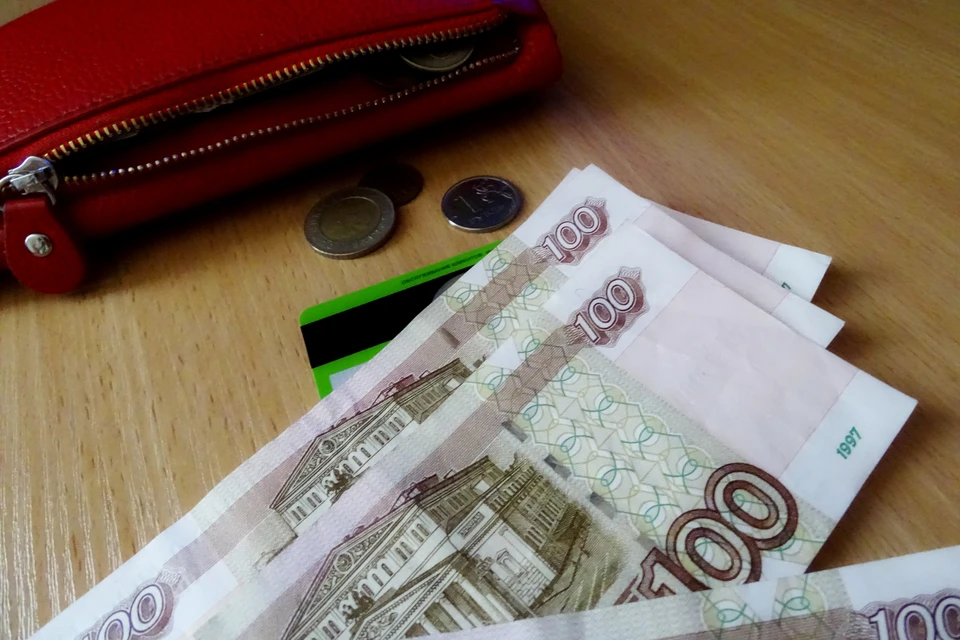 В Липецке рецидивисты расплатились чужой банковской картой и поплатились за это