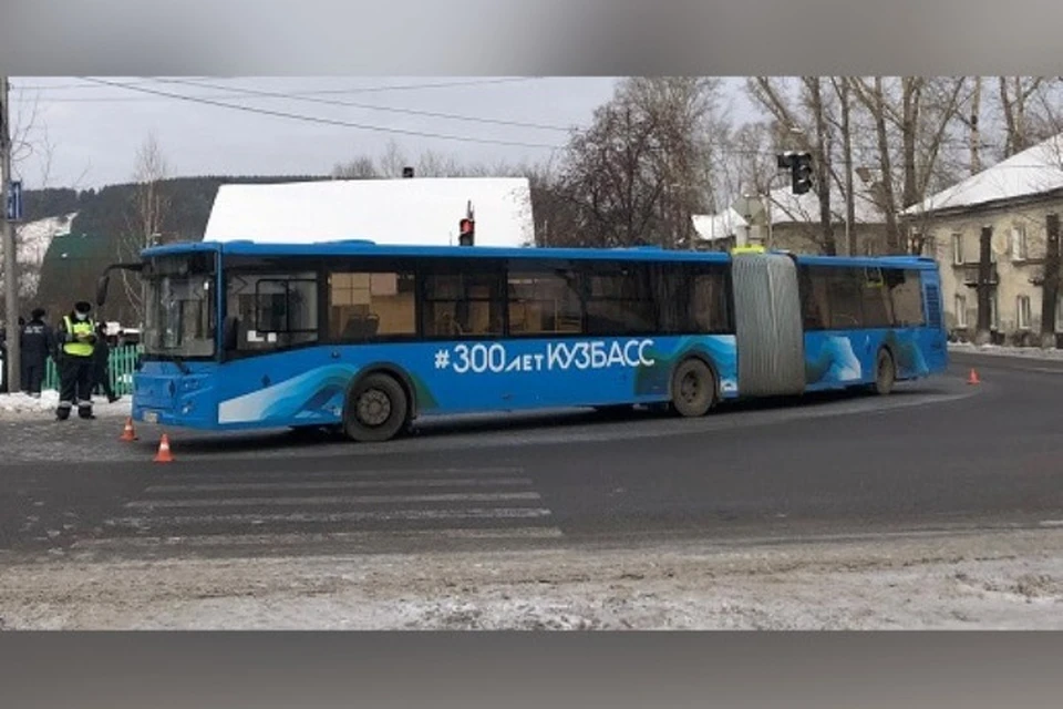 Автобус с пассажирами сбил на переходе новокузнечанку. ФОТО: областная Госавтоинспекция