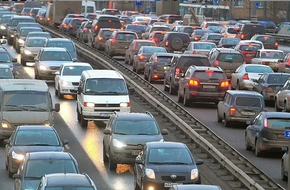 Пробки Черной пятницы сковали Москву
