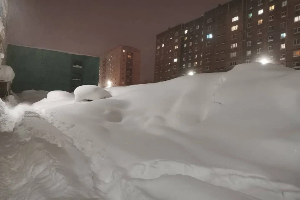 Норильск утопает в снегу Фото: Типичный Норильск