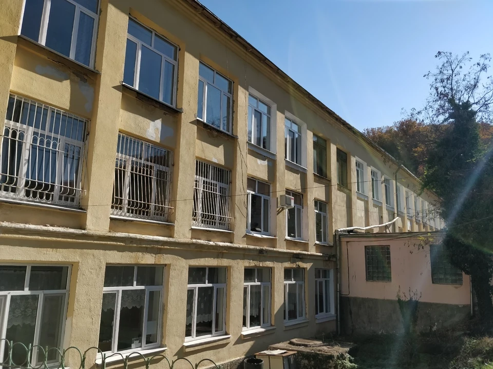 В Крыму на дистанционное обучение отправили больше 2 тысяч школьников.
