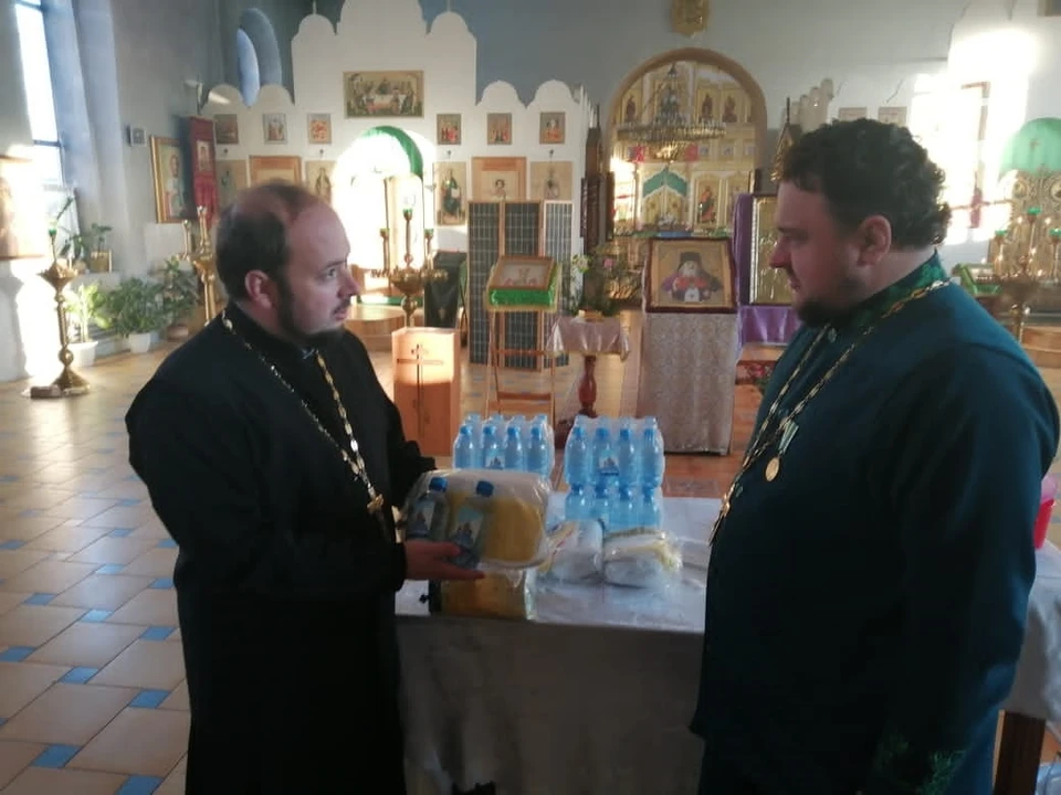 От епархии калужским ковид-пациентам передали святую воду и православную литературу