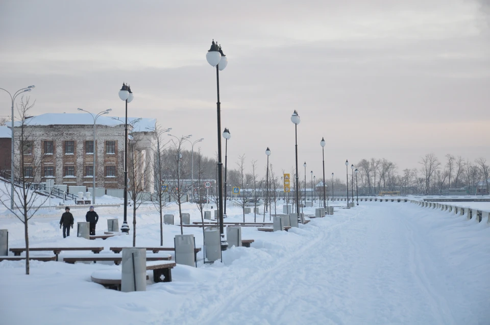 Утро в Ижевске: два прорыва на ул. Нижней, разбитая в Удмуртии машина участницы группы Pussy Riot и восьмое место наших биатлонисток на эстафете Кубка мира