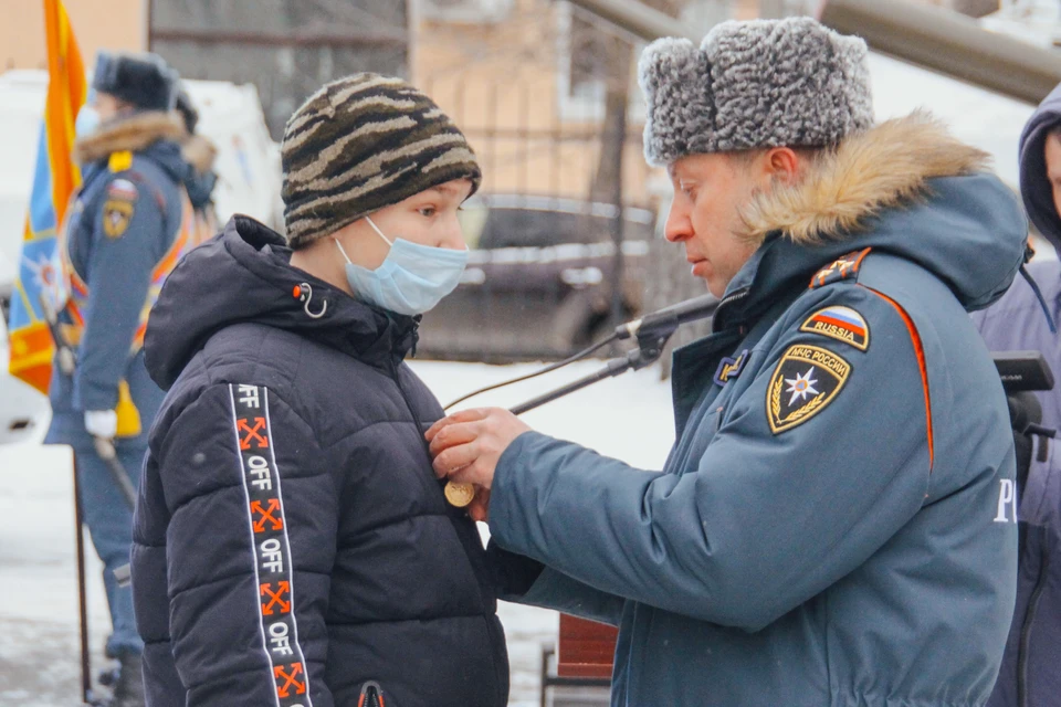 Плата за спасение. Купин Алексей МЧС. Спасатель во Владимире. Магнитошвхтинская области МЧС. Гатчинское отделение главным управлением МЧС.