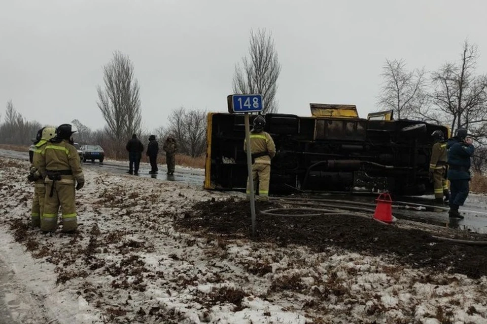 В рейсовом автобусе, ехавшем из Докучаевска в Донецк, находились 25 человек. Фото: УГАИ МВД ДНР