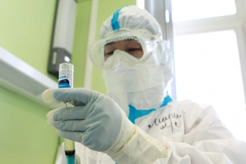 Больше сотни людей в Крыму уже получили прививки от коронавируса
