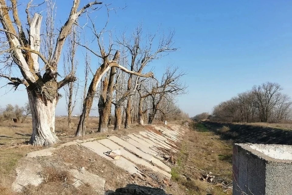 Северо-крымский канал Украина перекрыла весной 2014 года