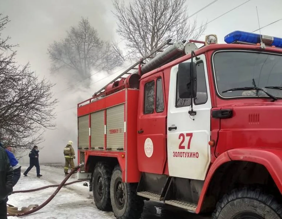 Пожар тушили 21 человек и семь единиц техники