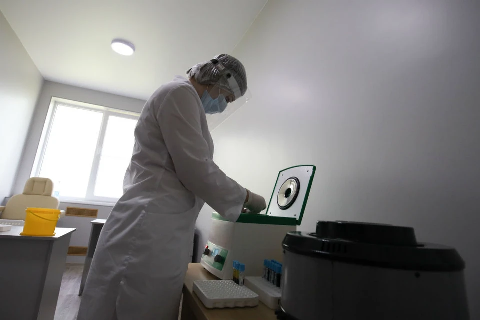 В лабораториях области за последние сутки сделали 5558 тестов на новую инфекцию.