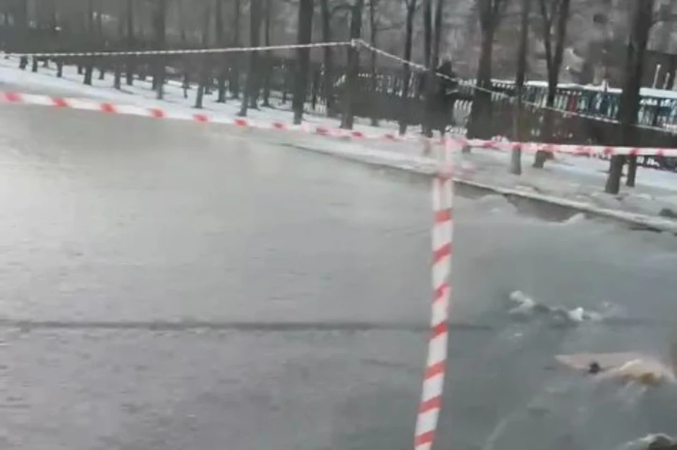 Прорыв трубы в нижнем новгороде