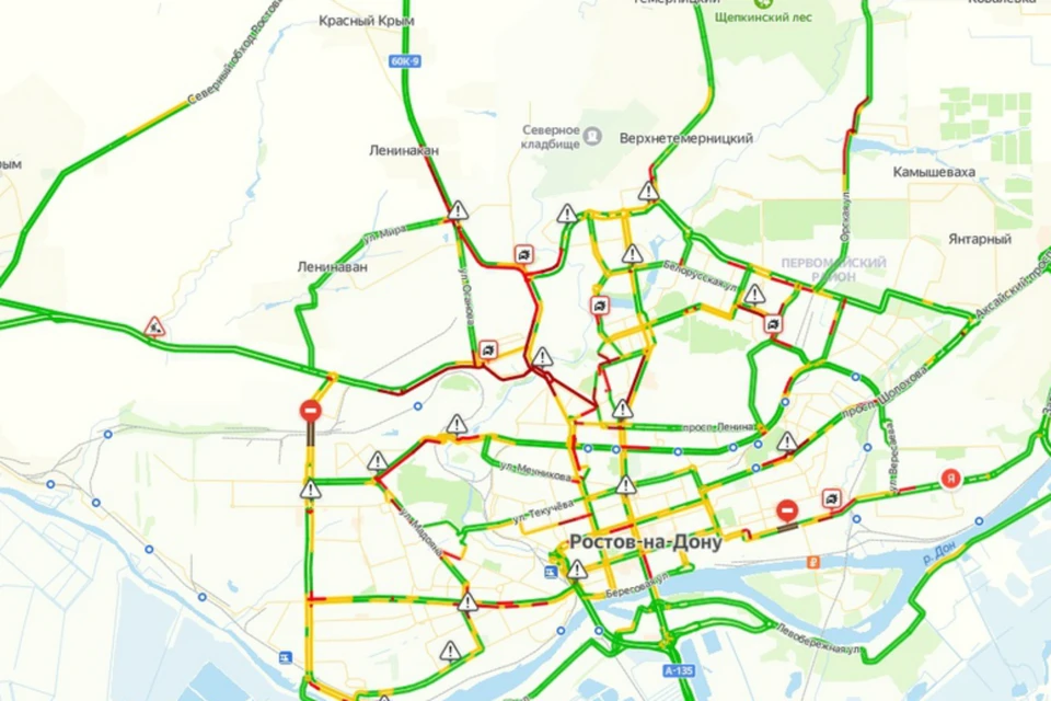 Заторы сковали Ростов в первый рабочий день