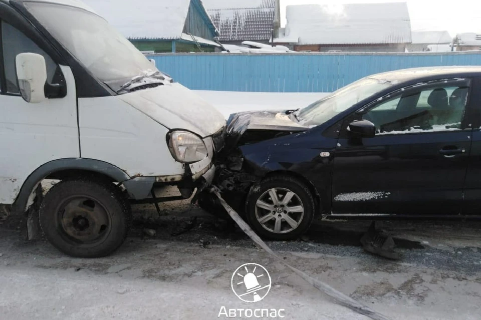 Всего в ДТП попали пять автомобилей. Фото: ДТП САС 54 | Новости Новосибирска Автоспас