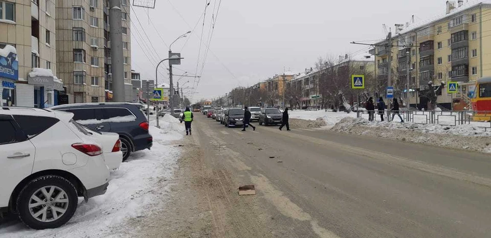 Семью доставили в больницу.