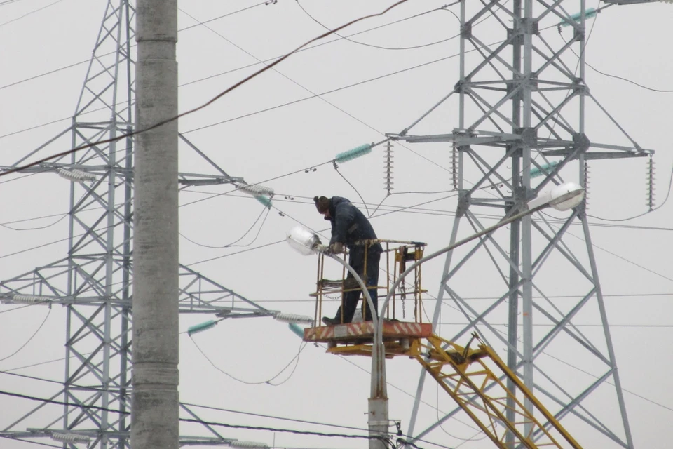 Сильный ветер оборвал провода ЛЭП в трех районах Дагестана