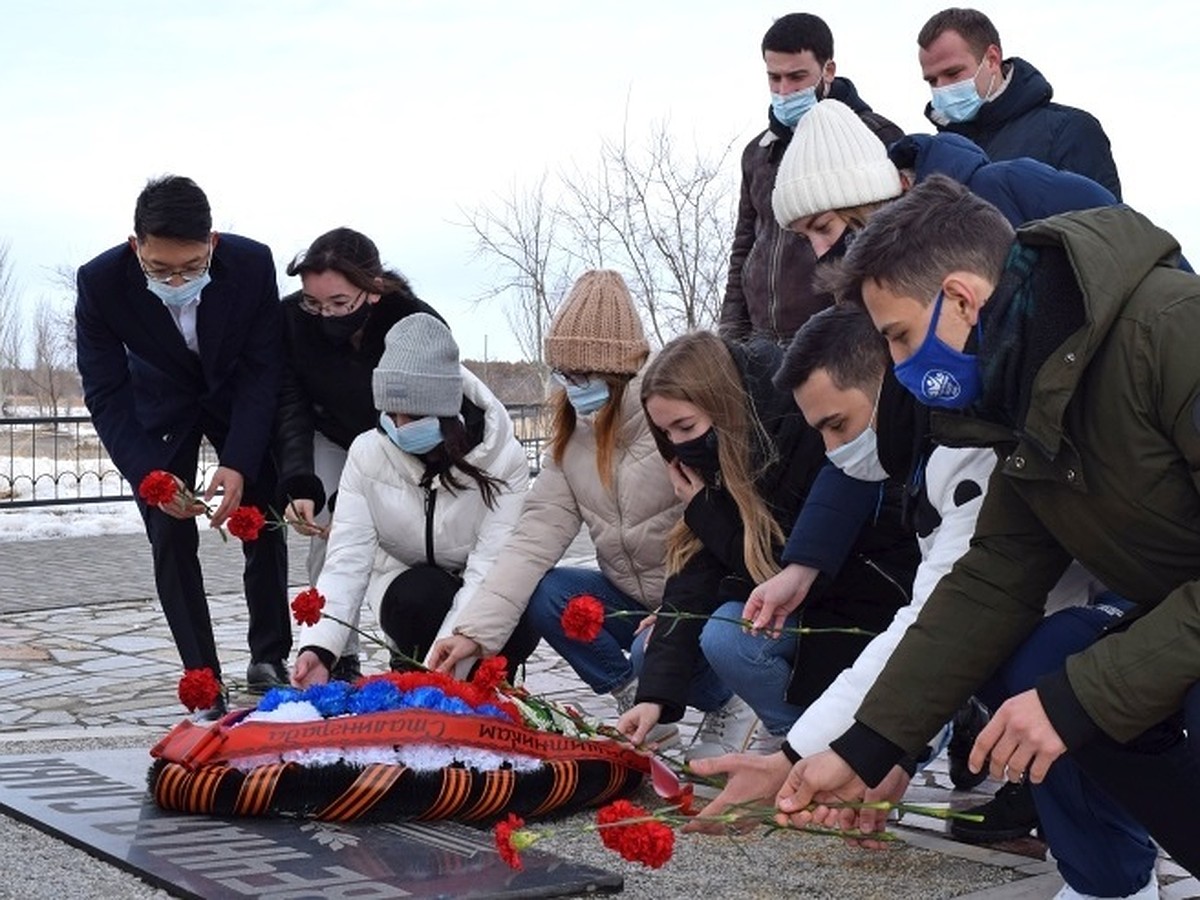 В Дмитрове почтили память защитников Сталинграда