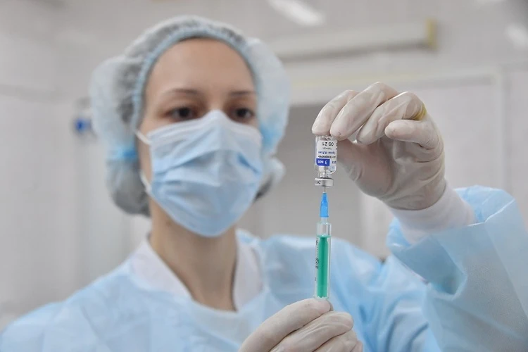«Вакцины для населения нет»: эксперимент с попыткой привиться от коронавируса в Уфе завершился провалом