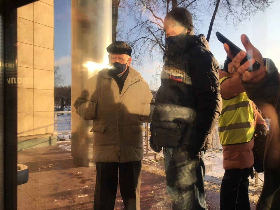 В суд по делу Навального прибыл свидетель