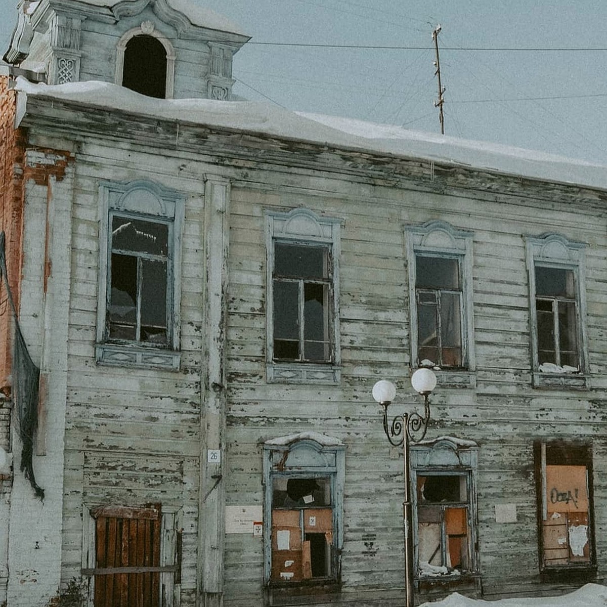 В Тобольске началась реконструкция старых, заброшенных домов - KP.RU