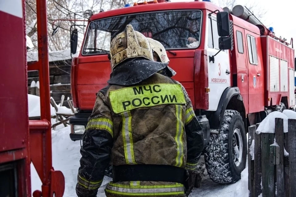 Дом тушили около 2 часов.