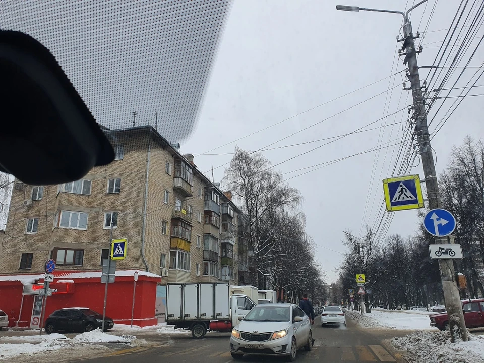 Напротив Центрального парка в Туле из-за ДТП был затруднен проезд